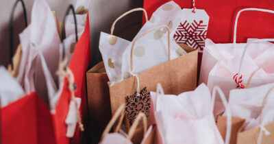 holiday shopping tips to help you avoid additional credit card debt